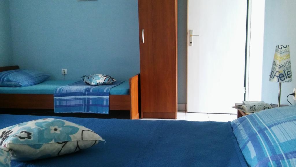 Apartmani Conar Veliki Drvenik Esterno foto